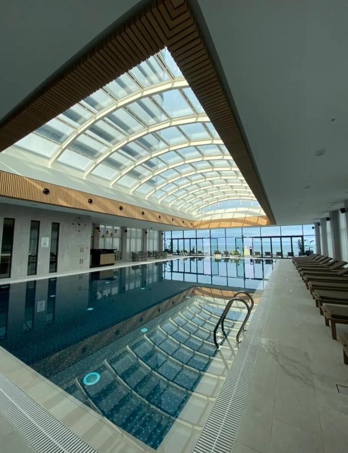 Alliance Palace Sea View Apartment Batumi Exterior foto